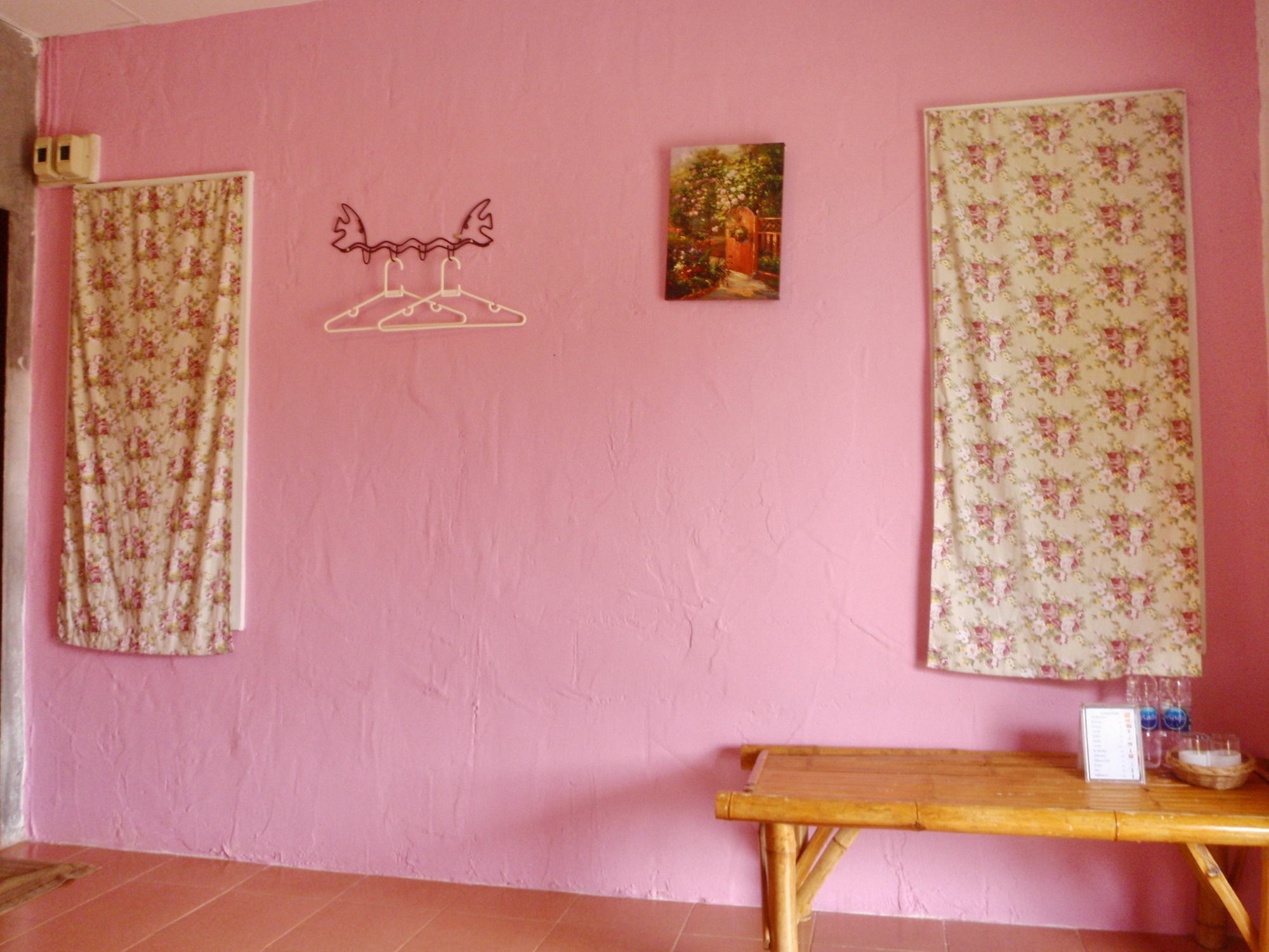 Hotel Odour Pai Extérieur photo
